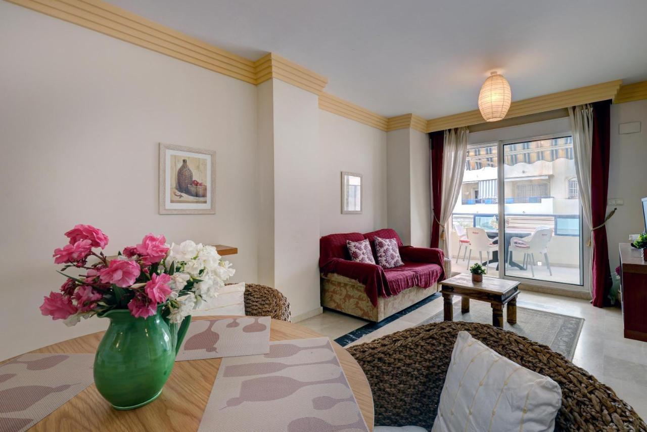 First Line Beach Apartment 마르베야 외부 사진