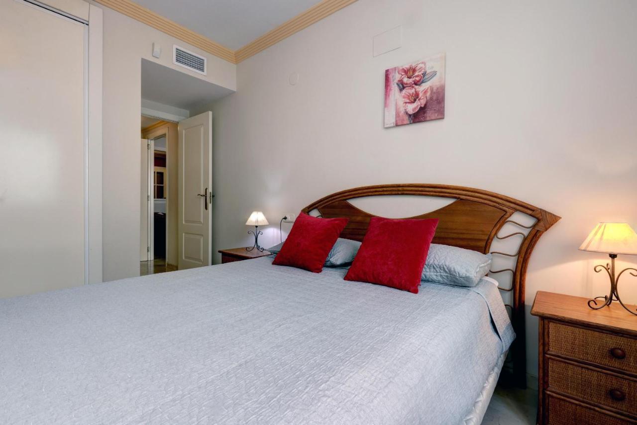 First Line Beach Apartment 마르베야 외부 사진